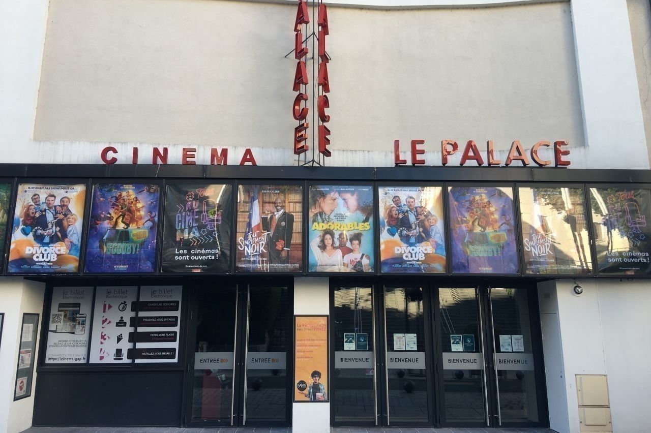Cinéma Le Palace - CINE PASS:  10 Places